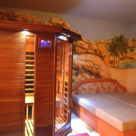 Zlaty Lev Wellness Club * Puclice