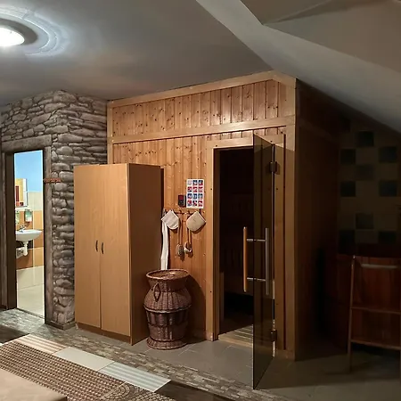 Zlaty Lev Wellness Club *